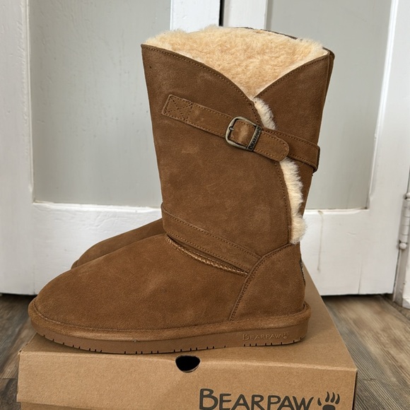 Women’s Bearpaw Tatum Boots. Size 10. New in box. - Picture 5 of 6
